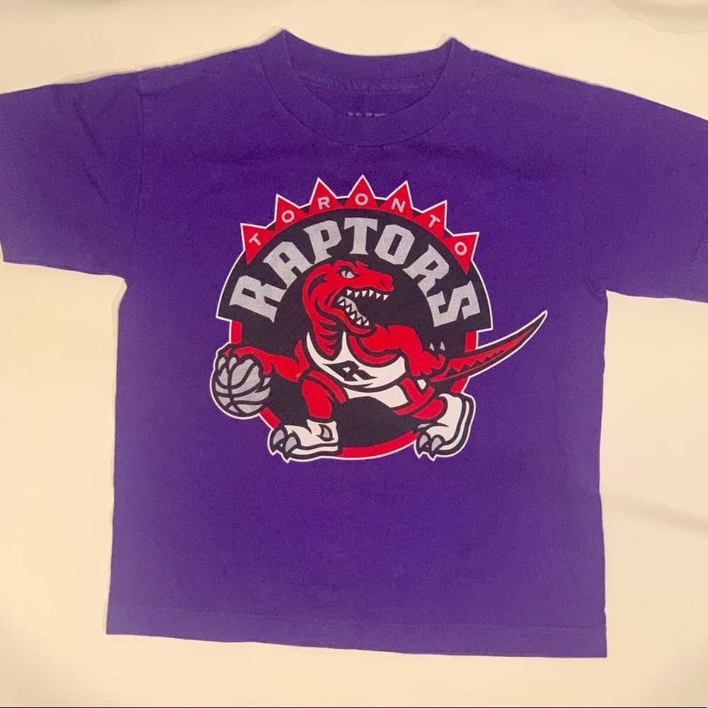 Deadstock - Vintage Toronto Raptors T-Shirt Size 5